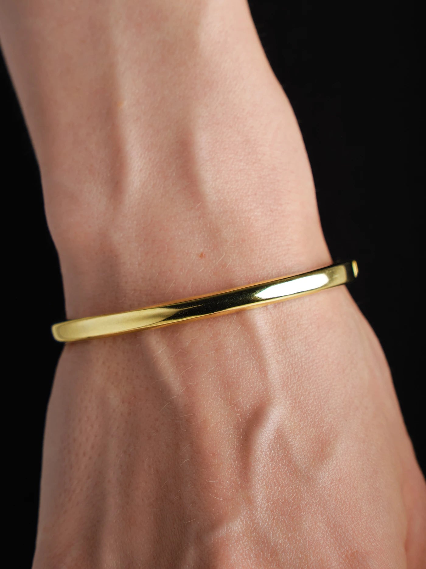 ROUND MIDI BANGLE Gold