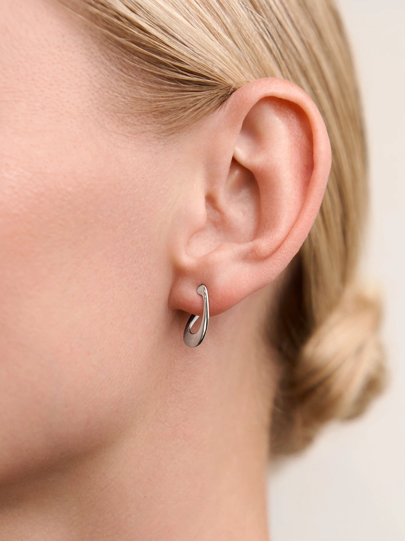 LINEA MINI EARRINGS