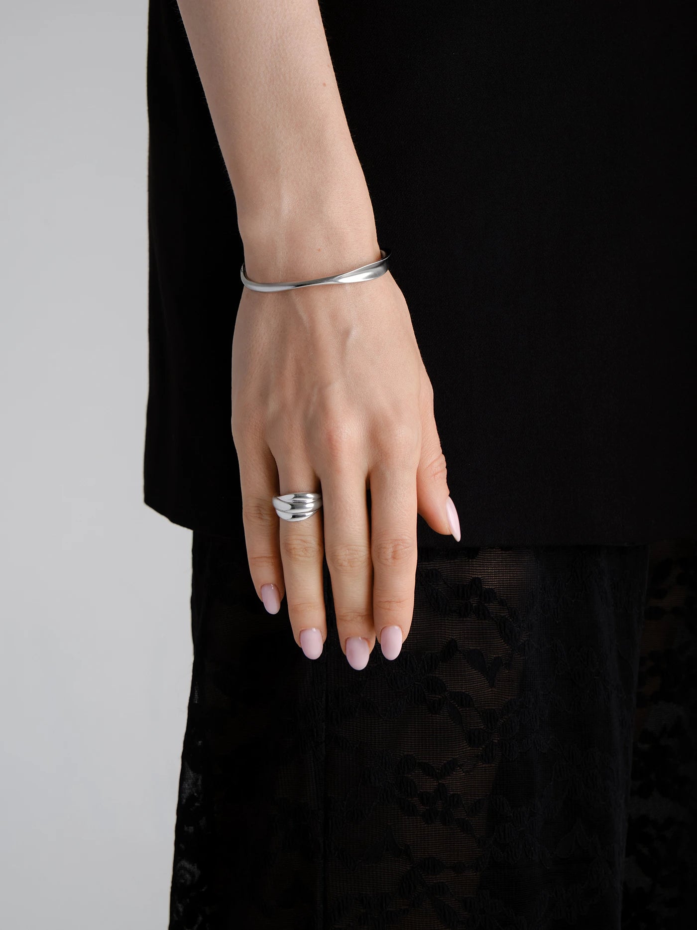 SWAY RING
