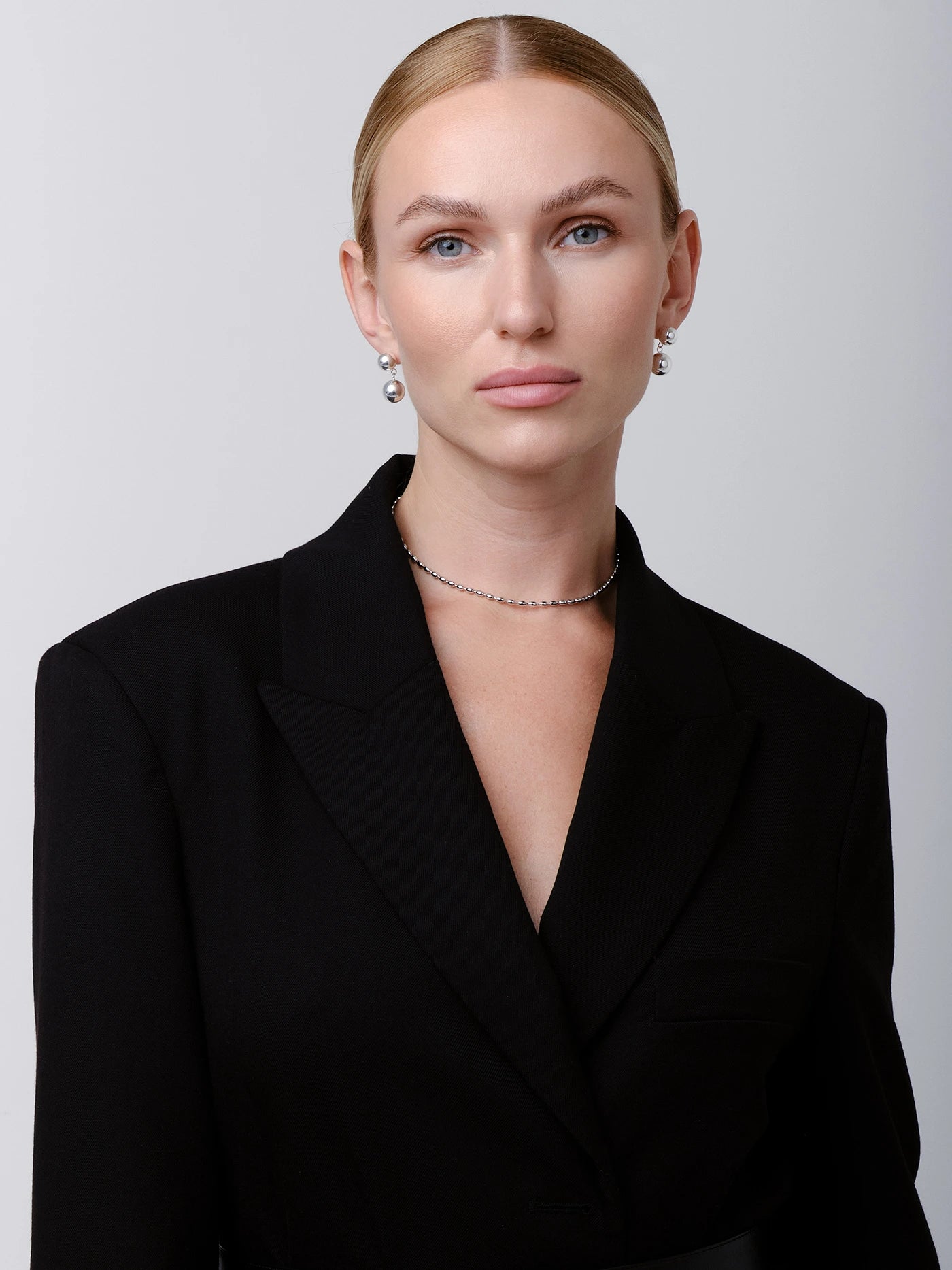 BALANCE BEAD NECKLACE