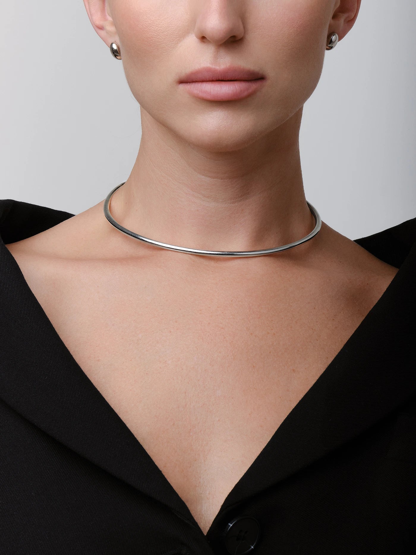 SCULPT NECK CUFF
