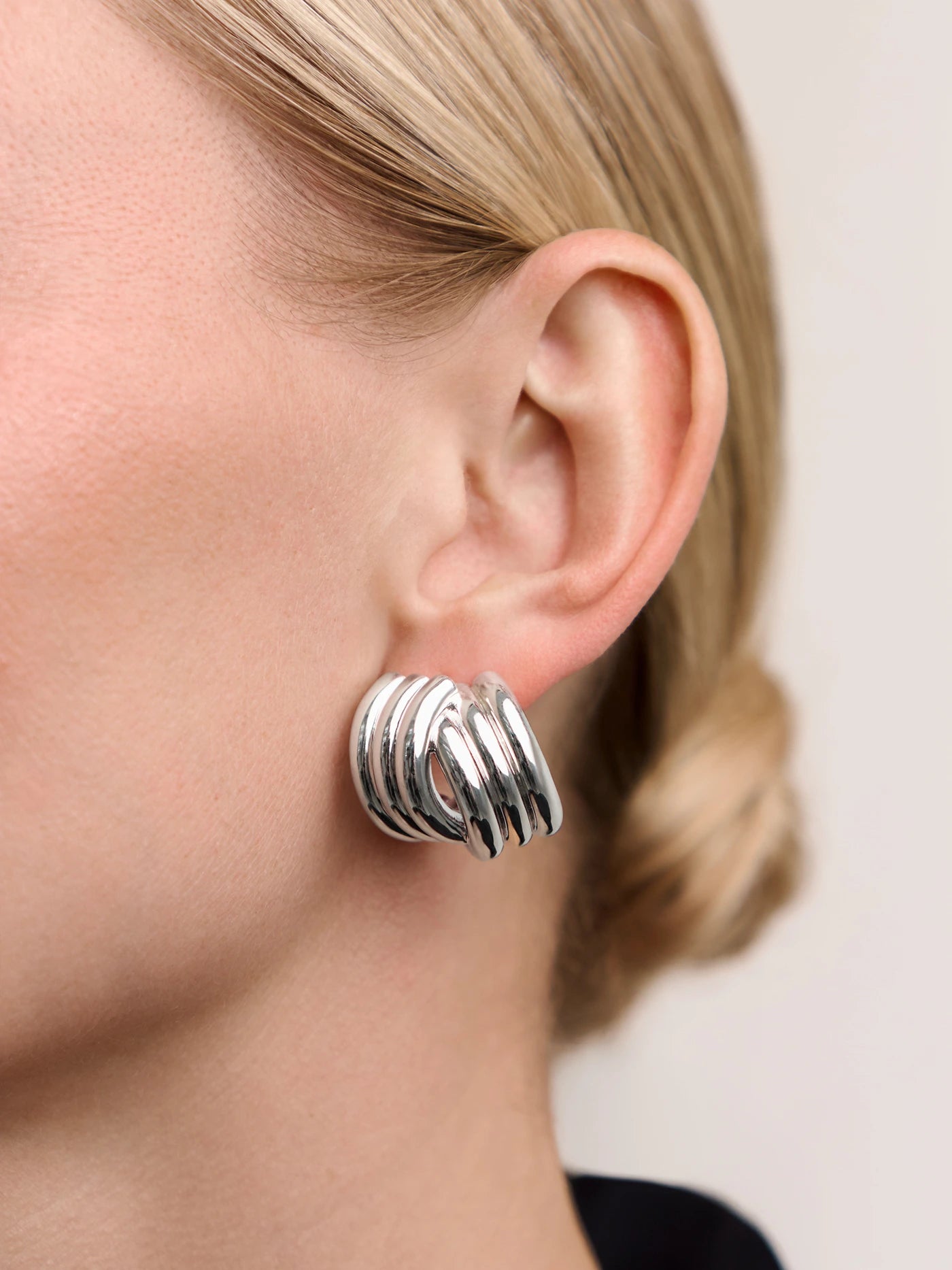 AVEN TWIST EARRINGS Silver