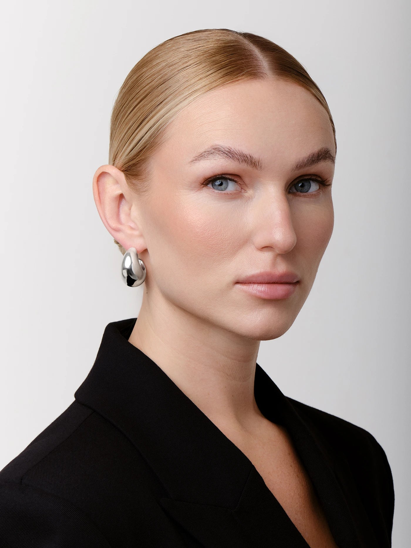 VALORA DOME EARRINGS Silver