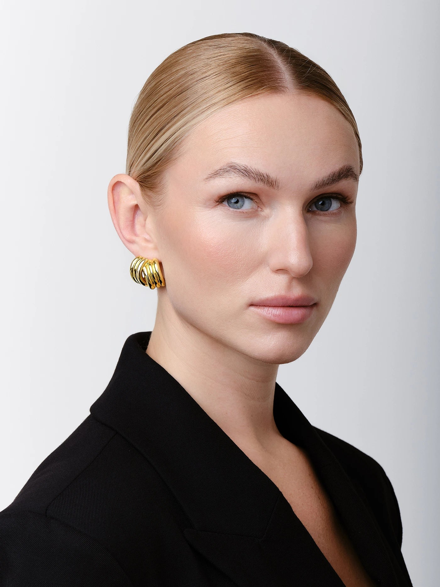AVEN TWIST EARRINGS Gold