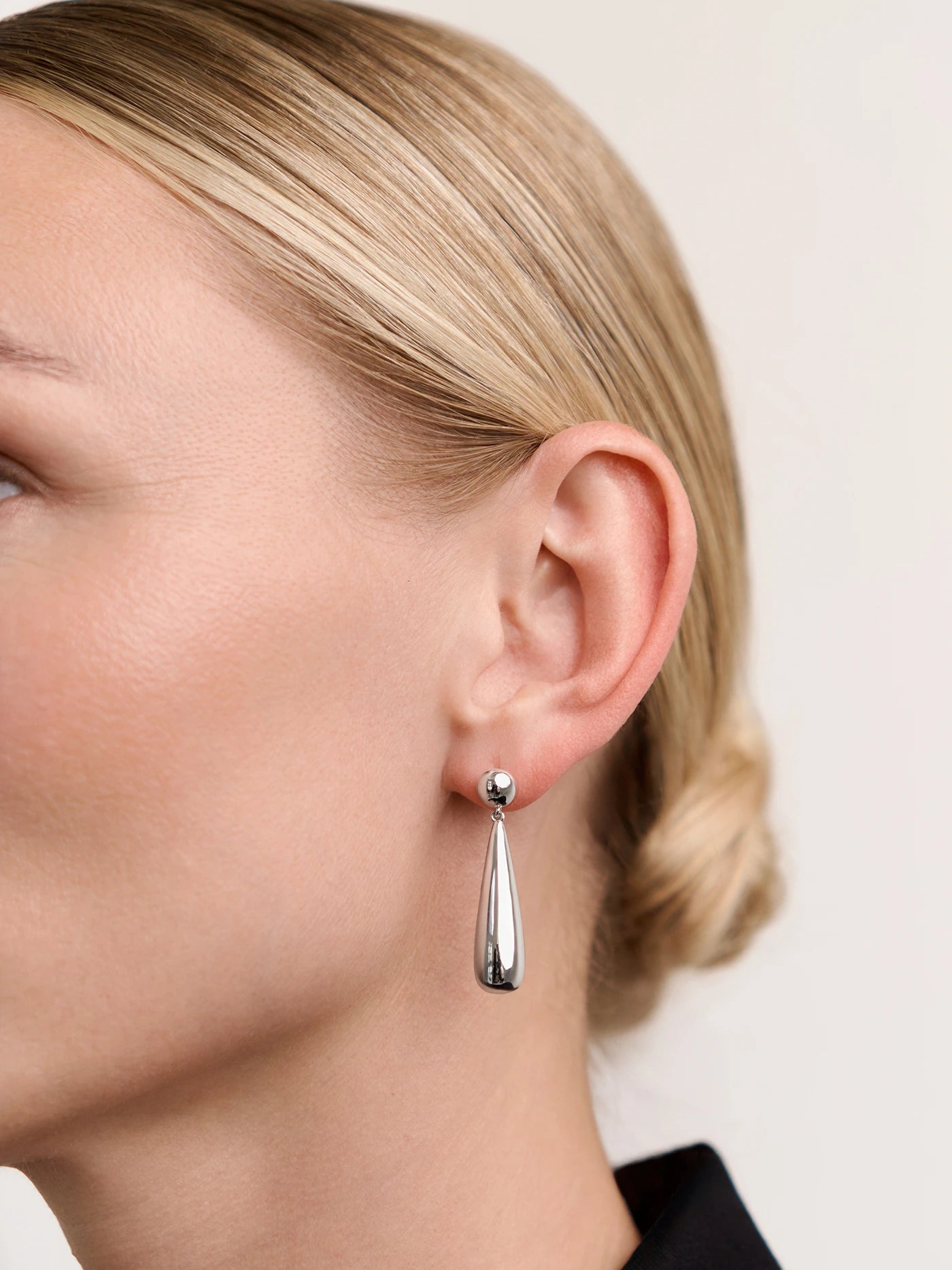 ARIA DROP EARRINGS