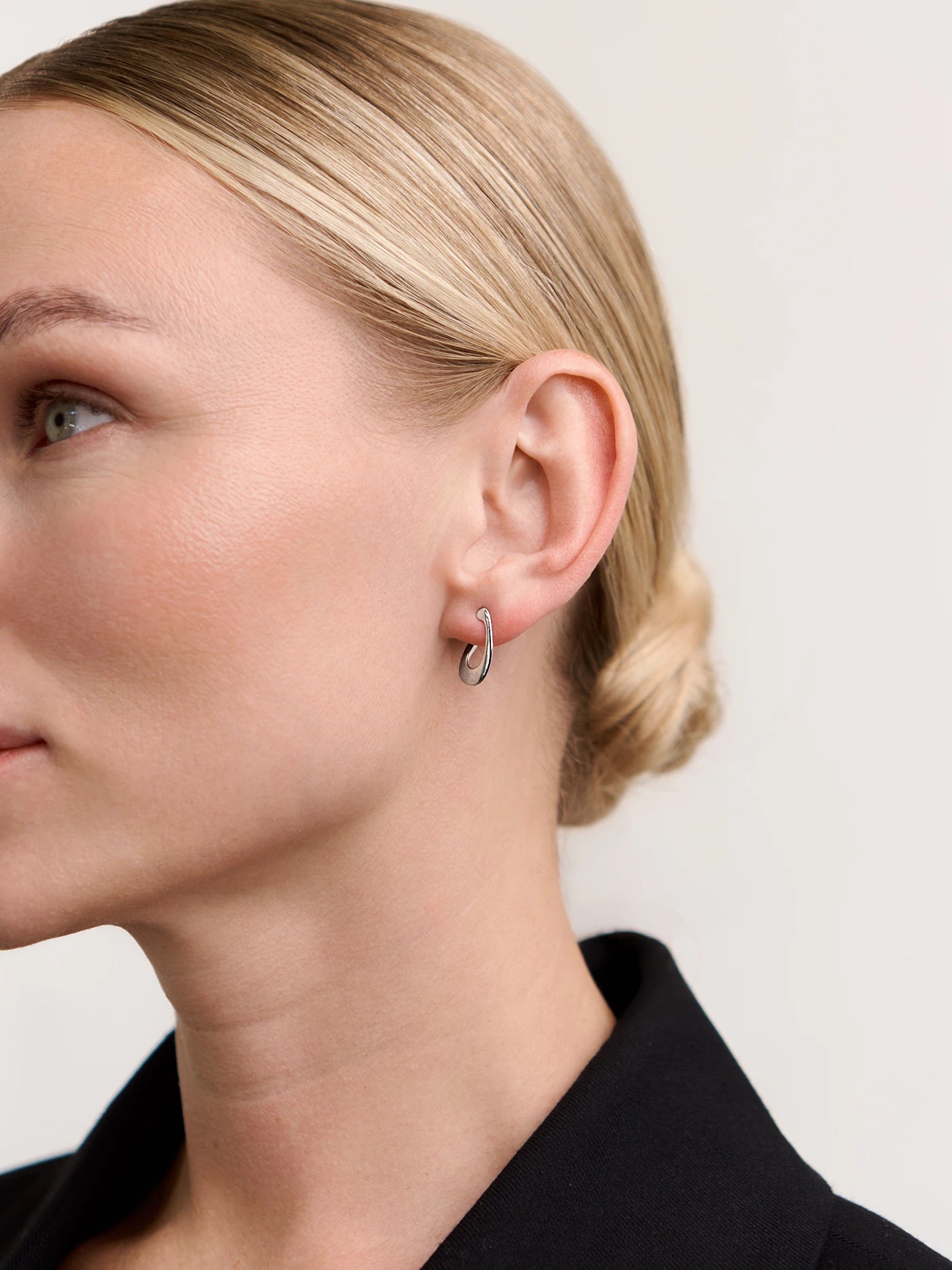 LINEA MINI EARRINGS