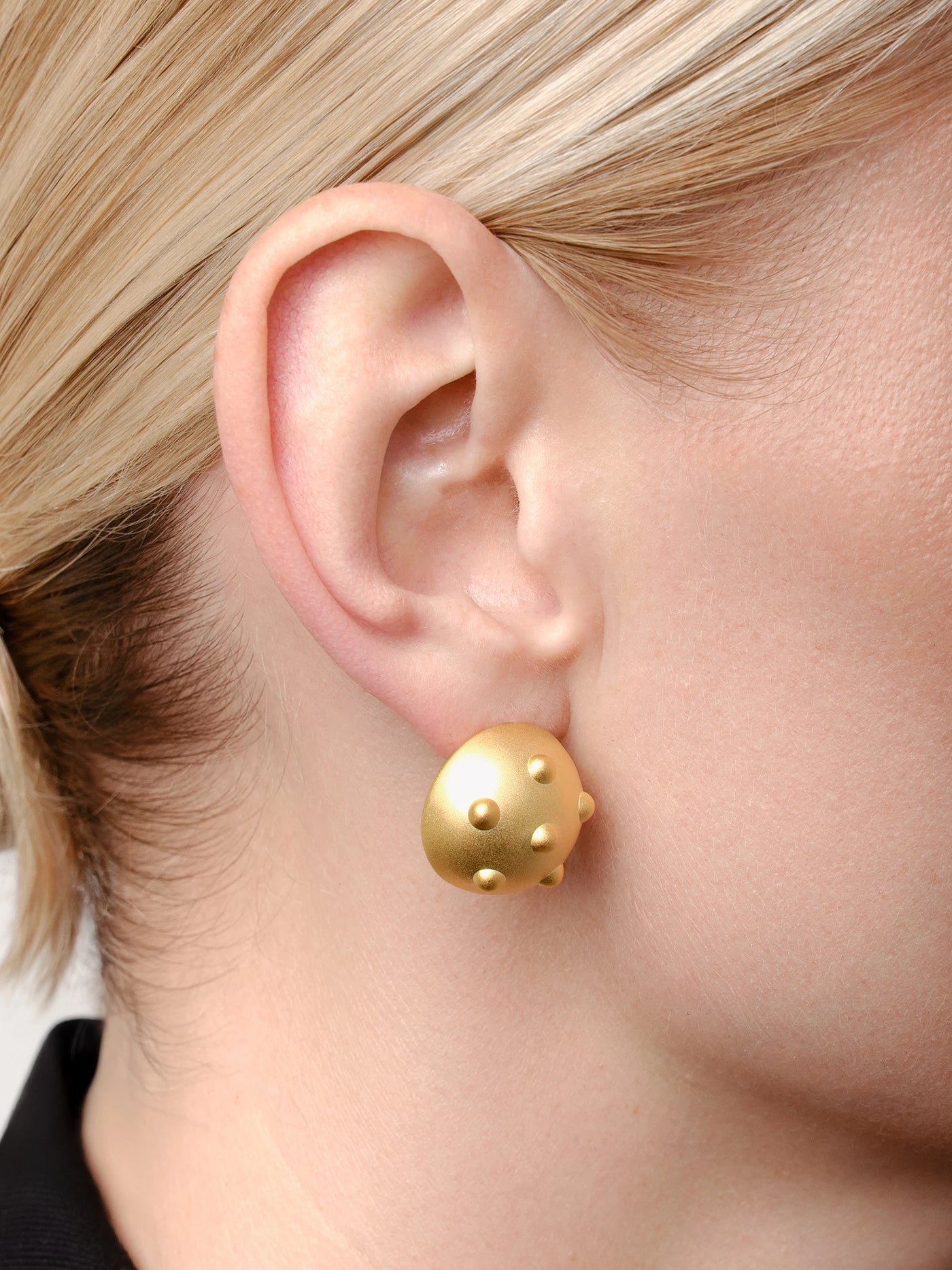 LUNA STUDS Gold