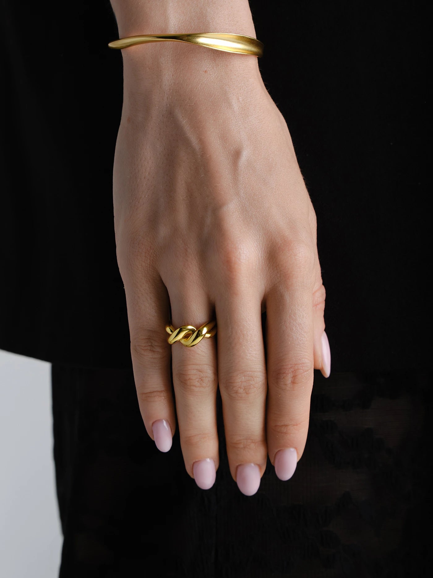 HELIX RING Gold